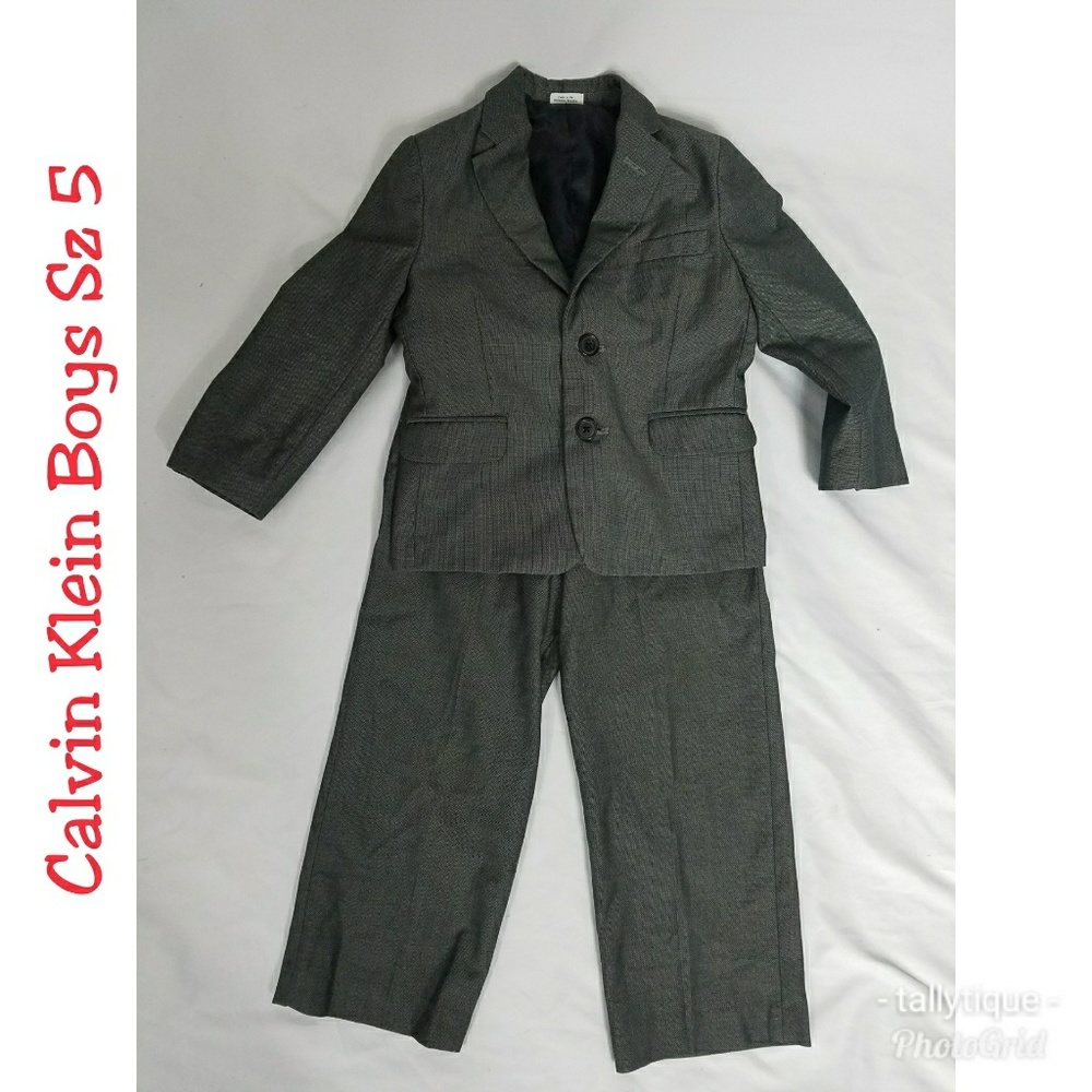 Calvin Klein Boys 2 Pc Suit Size 5